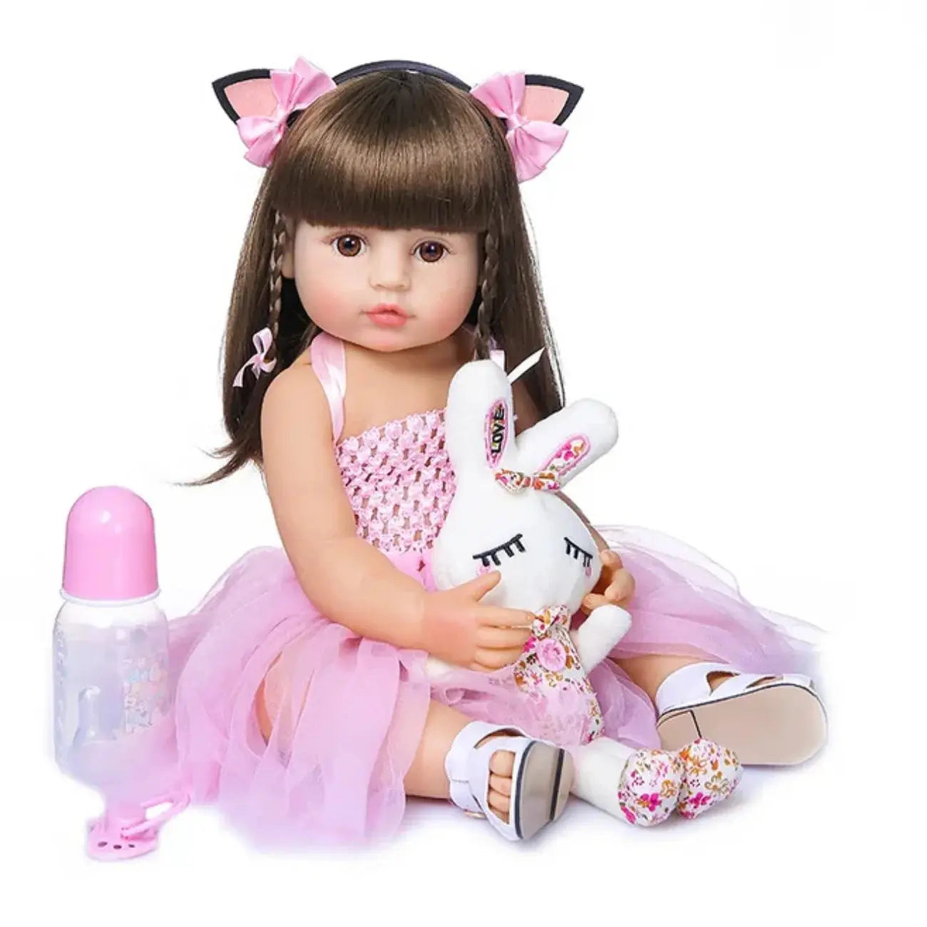 Boneca bebê reborn realista de 55 cm com roupinha de coelhinha e acessórios, ideal para abraçar, cuidar e estimular o afeto nas brincadeiras infantis